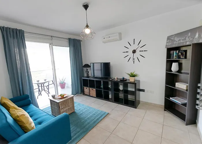 Apartment Glabur - The Cozy Atelier - City, Free Parking & Wifi, Welcomes You!!!